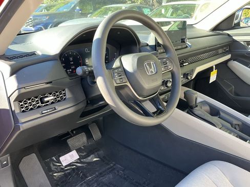 New 2025 Honda Accord SE image 13