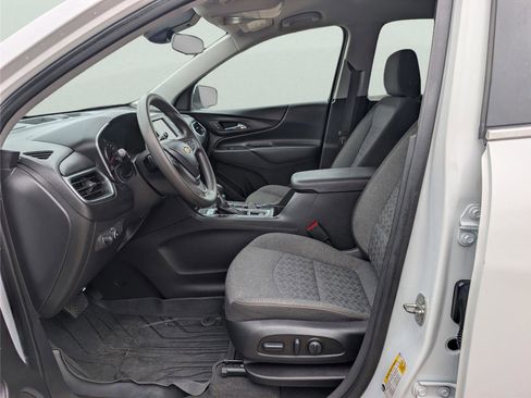 Used 2023 Chevrolet Equinox LT w/ LPO, Floor Liner Package image 11