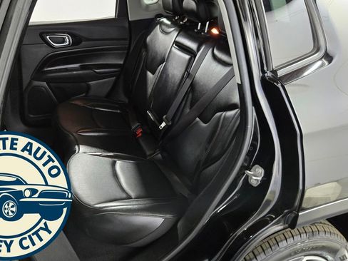 Used 2022 Jeep Compass Trailhawk w/ Trailhawk Elite Group image 26