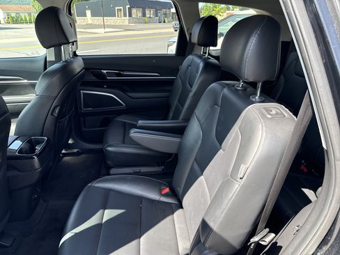 Certified 2025 Kia Telluride S AWD/4WD image 13