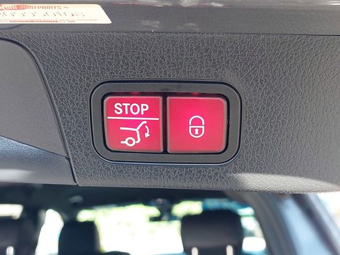 Used 2021 Mercedes-Benz GLB 250 GLB 250 image 13