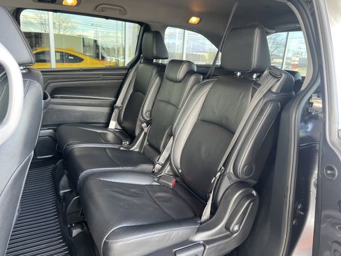 Used 2023 Honda Odyssey Touring image 17