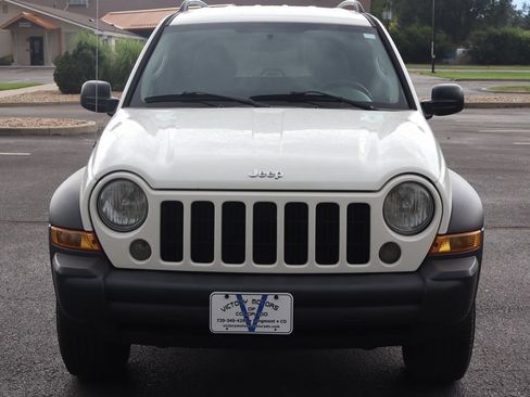 Used 2006 Jeep Liberty Sport AWD/4WD image 12