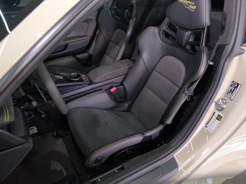 Used 2024 Porsche 911 GT3 RS RWD image 16