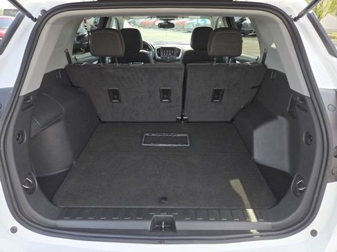 Used 2023 GMC Terrain SLE image 20