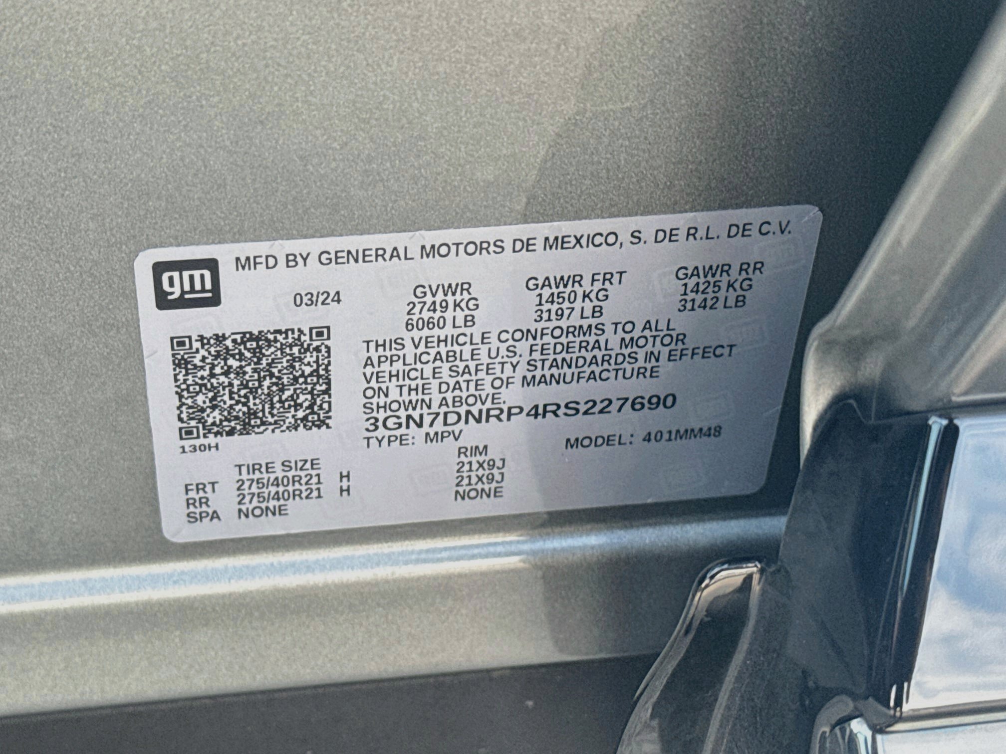 Used 2024 Chevrolet Equinox EV RS FWD image 37