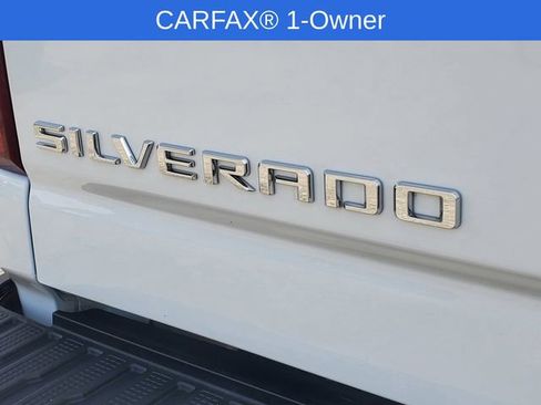 Certified 2022 Chevrolet Silverado 2500 Custom w/ Custom Value Package AWD/4WD image 17