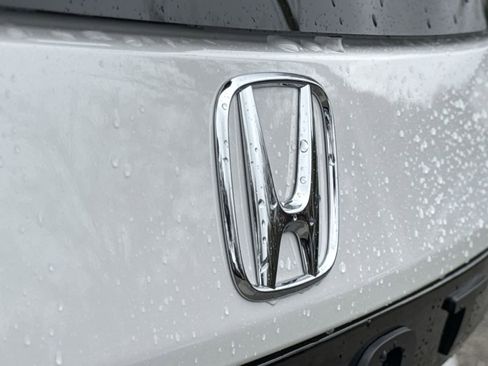 New 2026 Honda Pilot Sport image 10