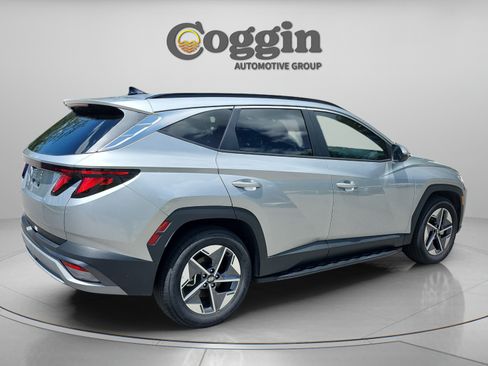 Used 2025 Hyundai Tucson SEL FWD image 5