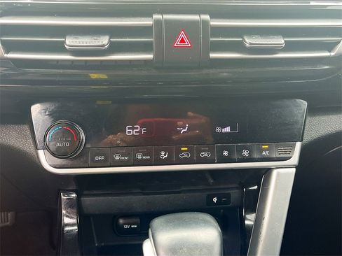 Used 2023 Kia Seltos EX image 16