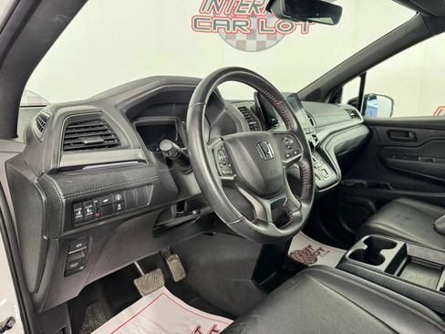 Used 2023 Honda Odyssey Sport image 10