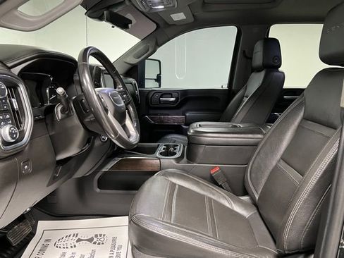 Used 2021 GMC Sierra 3500 Denali w/ Denali Black Diamond Edition AWD/4WD image 19