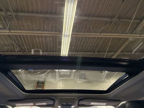 Used 2020 Ford F350 Lariat AWD/4WD image 25