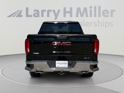 Used 2023 GMC Sierra 1500 SLT w/ SLT Premium Package AWD/4WD image 4