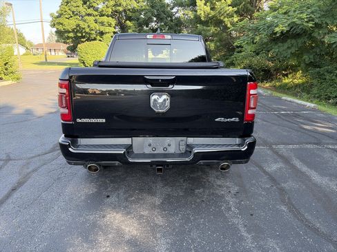 Used 2019 RAM 1500 Laramie AWD/4WD image 6