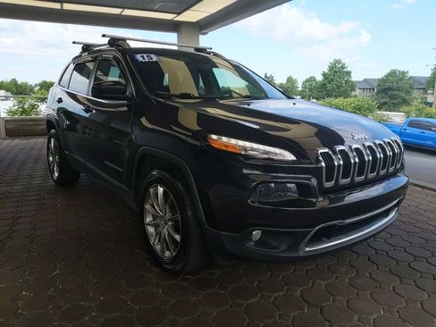 Used 2015 Jeep Cherokee Limited w/ Trailer Tow Group AWD/4WD image 4