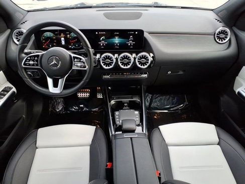 Used 2023 Mercedes-Benz GLA 250 image 4