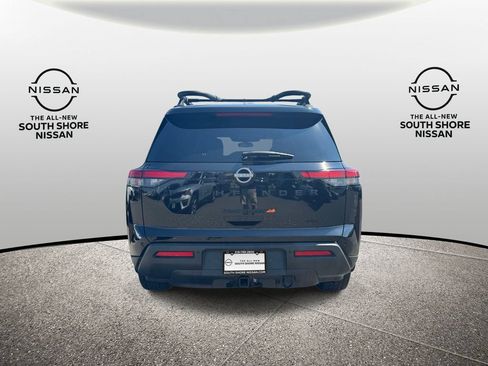 Used 2024 Nissan Pathfinder Rock Creek AWD/4WD image 6