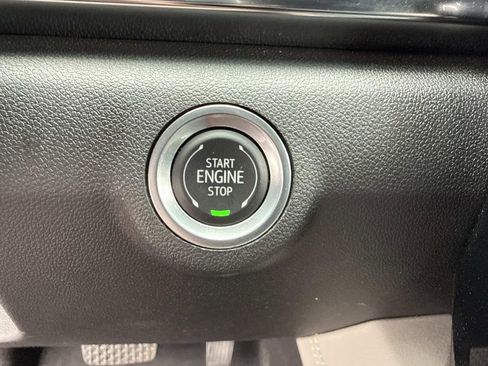 Used 2025 GMC Terrain Elevation w/ Elevation Premium Package image 28