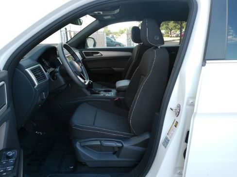 Used 2021 Volkswagen Atlas Cross Sport S FWD image 12