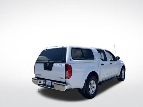 Used 2012 Nissan Frontier SV AWD/4WD image 11