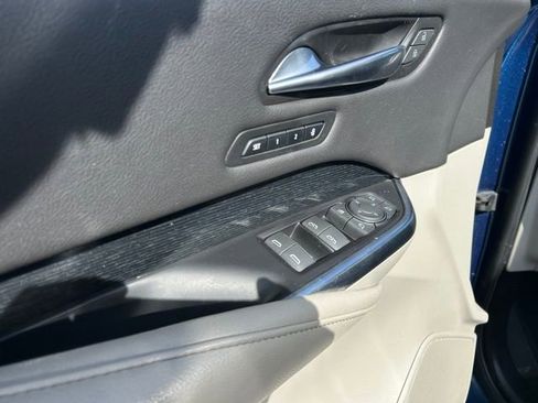 Used 2019 Cadillac XT4 Premium Luxury AWD/4WD image 19