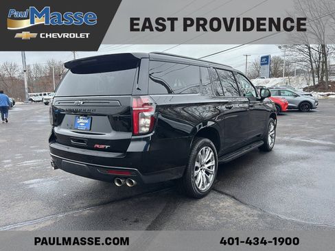 Certified 2023 Chevrolet Suburban RST w/ Sport Performance Package image 7