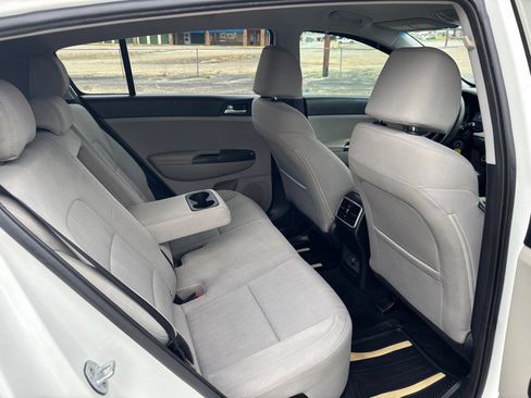 Used 2021 Kia Sportage LX image 13