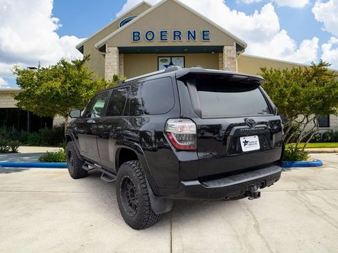 Used 2016 Toyota 4Runner Trail Premium image 3