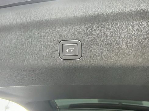 New 2025 Chevrolet Tahoe Premier image 10