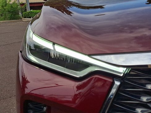 Used 2024 INFINITI QX60 Luxe AWD/4WD image 9