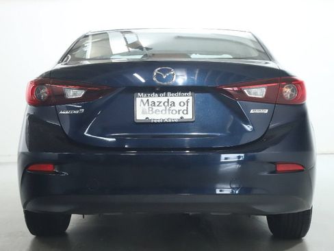 Used 2016 MAZDA MAZDA3 i Sport FWD image 39