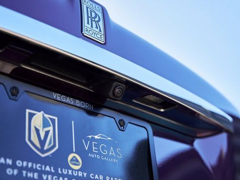 Used 2025 Rolls-Royce Cullinan image 13