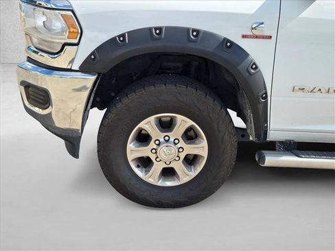 Used 2023 RAM 2500 Big Horn AWD/4WD image 10