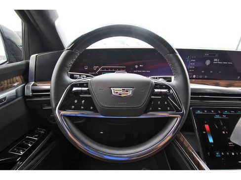 Certified 2025 Cadillac Escalade Sport Platinum w/ LPO, ONYX Package AWD/4WD image 15