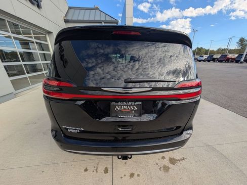 New 2026 Chrysler Pacifica Pinnacle w/ Trailer Tow Group image 10