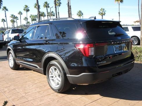 New 2026 Ford Explorer Active image 2