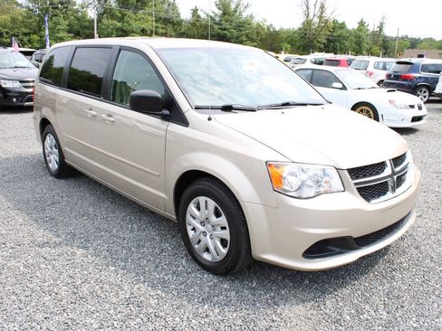 Used 2013 Dodge Grand Caravan SE FWD image 4