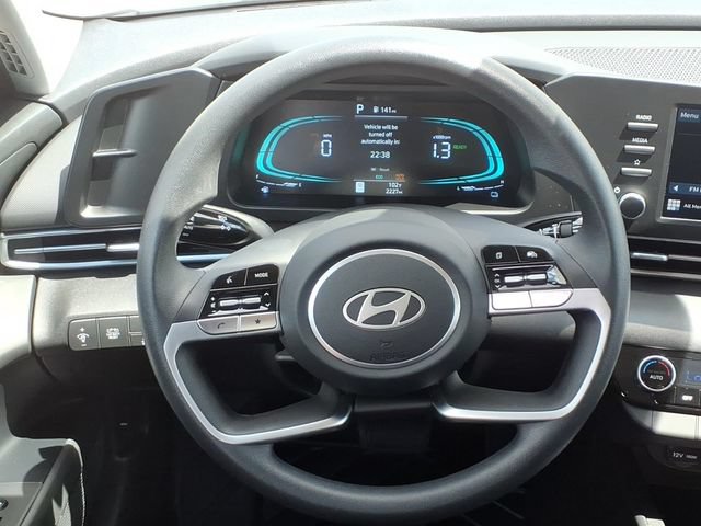 Used 2026 Hyundai Elantra Hybrid FWD image 18