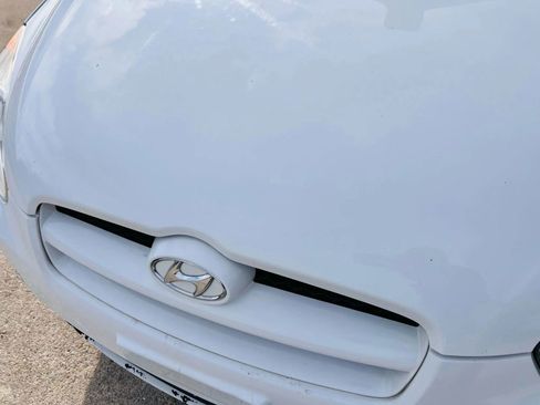 Used 2010 Hyundai Accent GS image 29