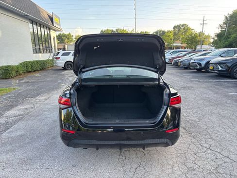Used 2025 Nissan Sentra SV FWD image 30