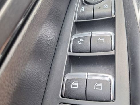 Used 2022 Kia Sorento S w/ Panoramic Sunroof Package image 19