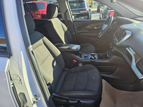 Used 2019 GMC Terrain SLE w/ Driver Convenience Package image 9