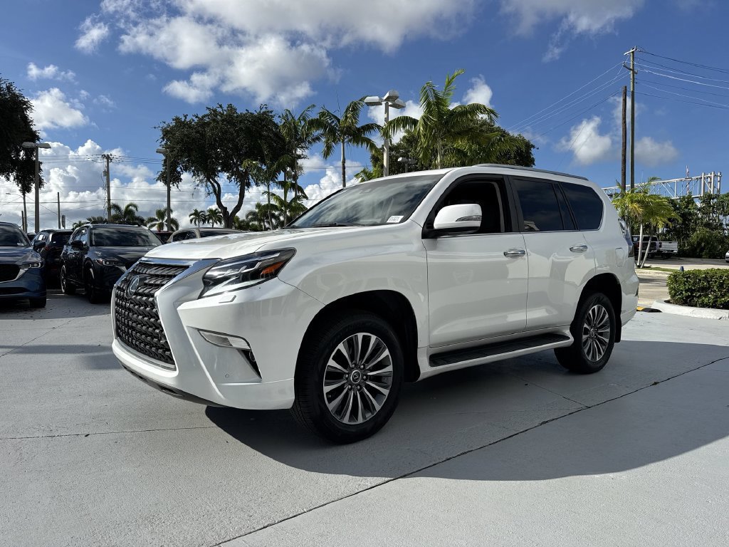Used 2023 Lexus GX 460 Luxury w/ Accessory Package AWD/4WD image 28