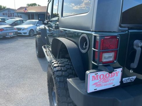 Used 2011 Jeep Wrangler Unlimited Sport image 8