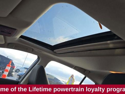 Used 2024 Nissan Altima 2.0 SR image 7