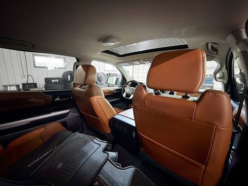 Used 2018 Toyota Tundra Platinum image 11