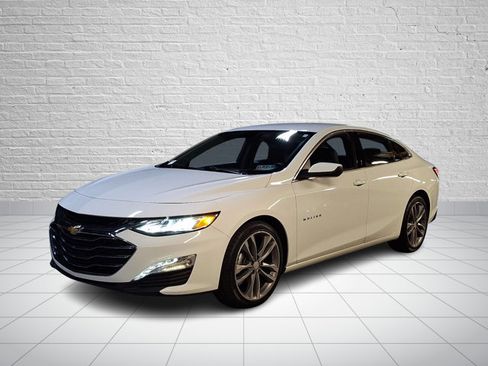 Used 2024 Chevrolet Malibu LT FWD image 3