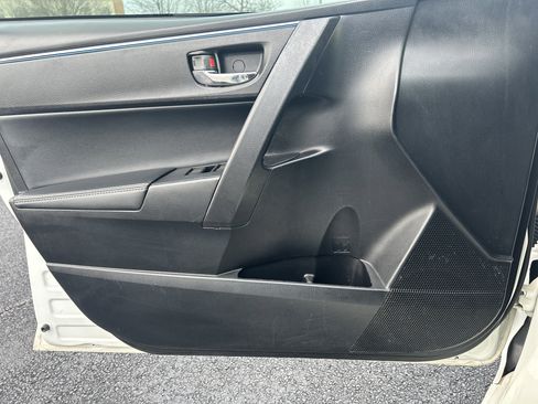 Used 2015 Toyota Corolla S w/ Driver Convenience Package image 22