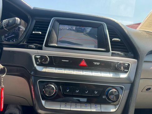 Used 2019 Hyundai Sonata SE FWD image 30